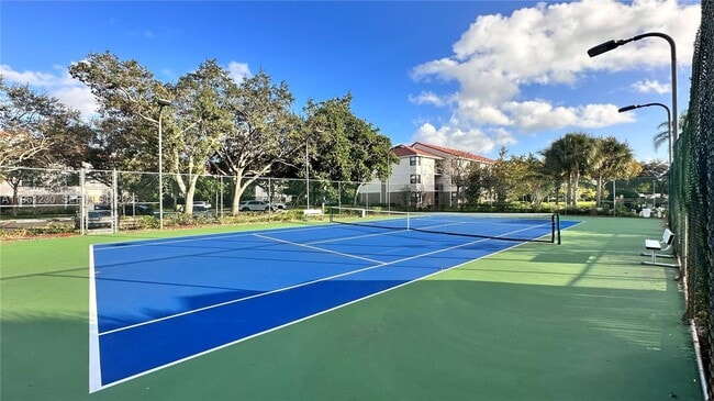 Building Photo - 10135 W Sunrise Blvd