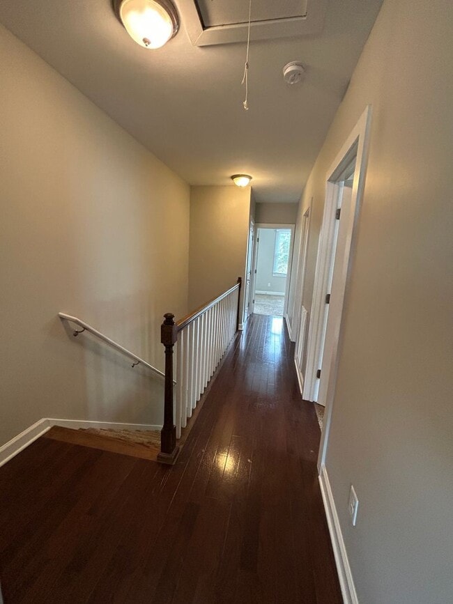 Building Photo - 3 bed 2.5 bath in Germantown, 1 Car Garage, Fenced Yard