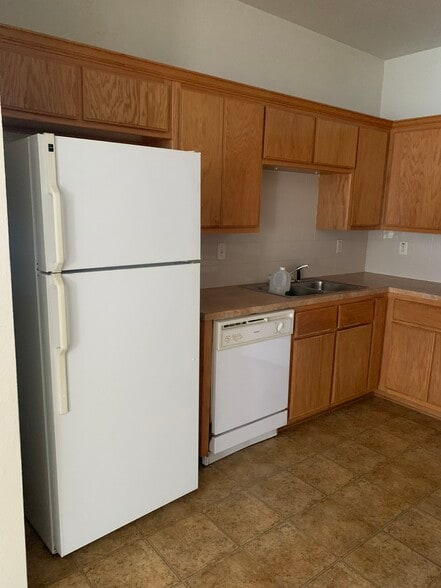 Building Photo - 2916 Ashley Dr