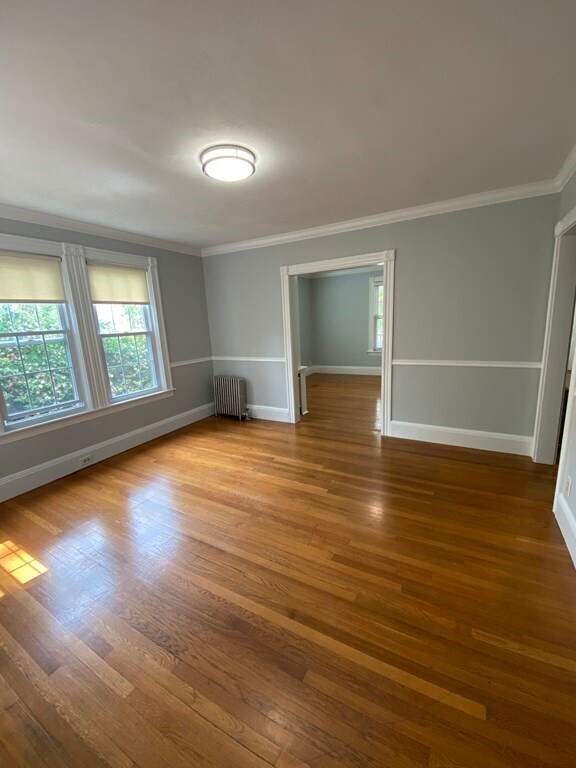 Building Photo - 12 Avon St