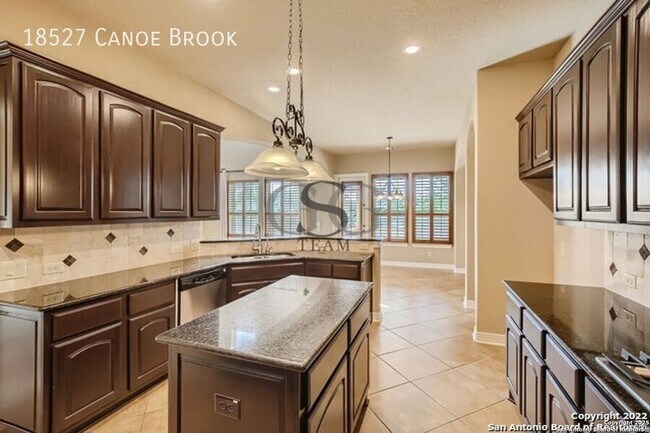 Building Photo - 18527 Canoe Brk