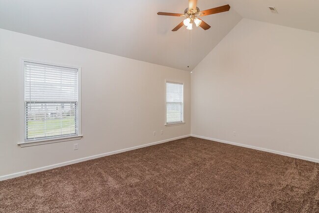 Building Photo - 2805 Aston Woods Ct
