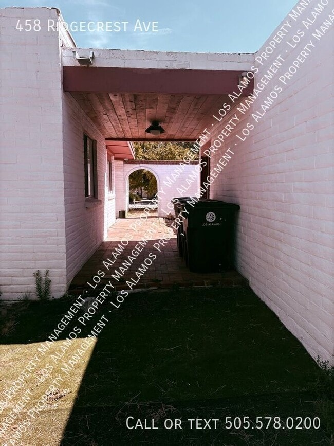 Building Photo - 458 Ridgecrest Ave
