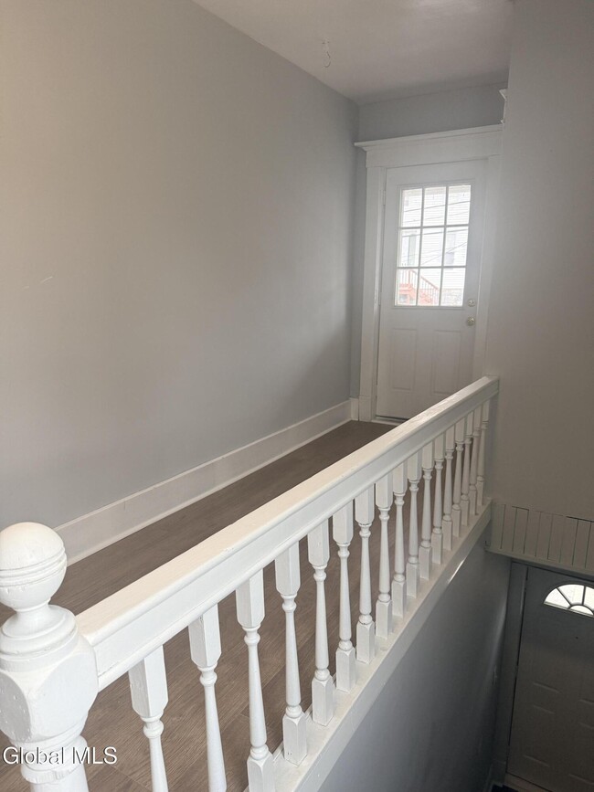 Building Photo - 49 Elizabeth St