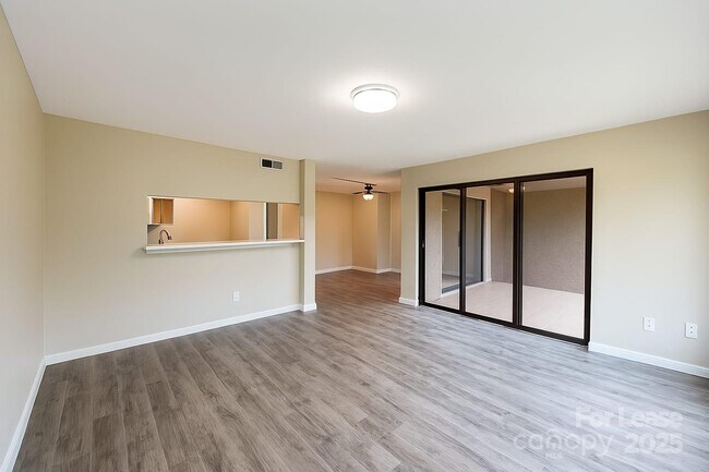 Building Photo - 8033 Cedar Glen Dr