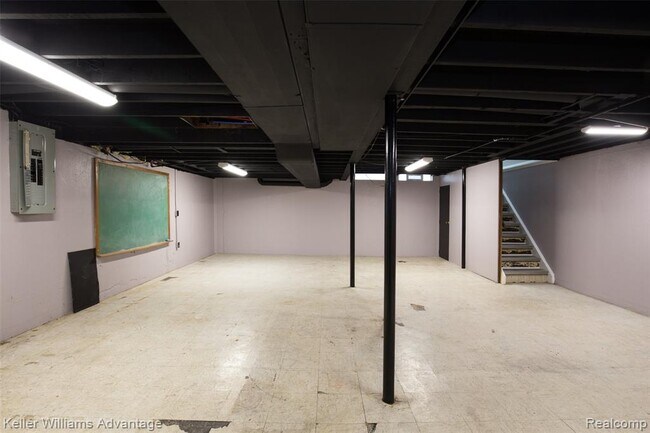 Building Photo - 39022 Dover St