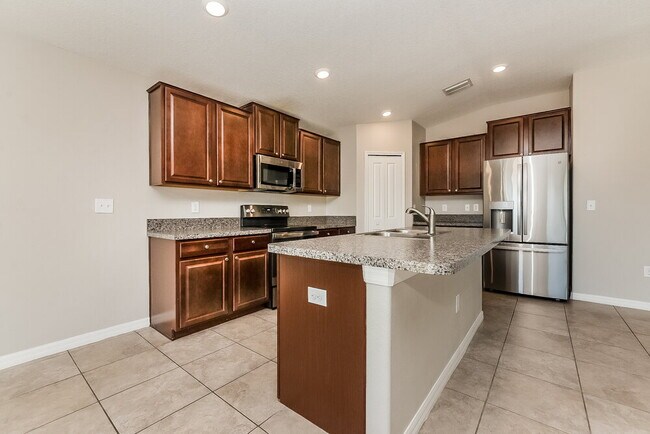 Building Photo - 1758 Broad Winged Hawk Dr