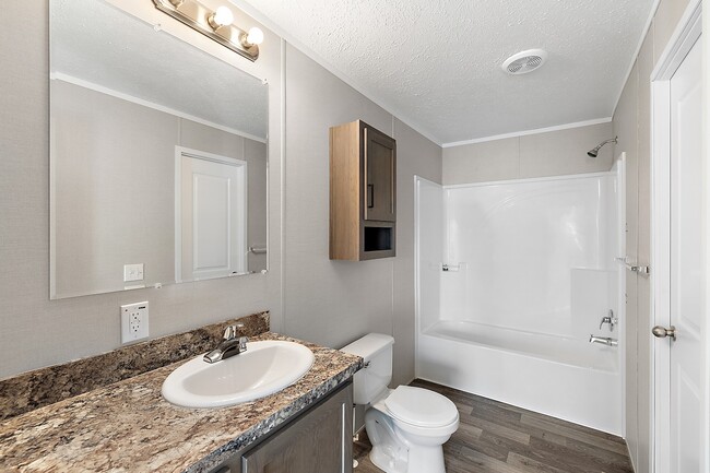 Building Photo - 687 Elmdale Ln