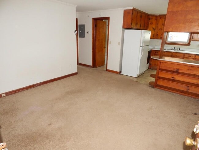 Building Photo - 1018 Montgomery St