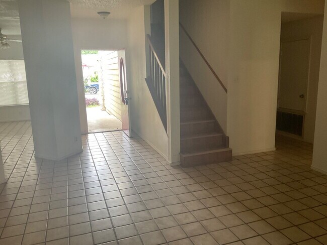 Building Photo - Large beautiful home for rent