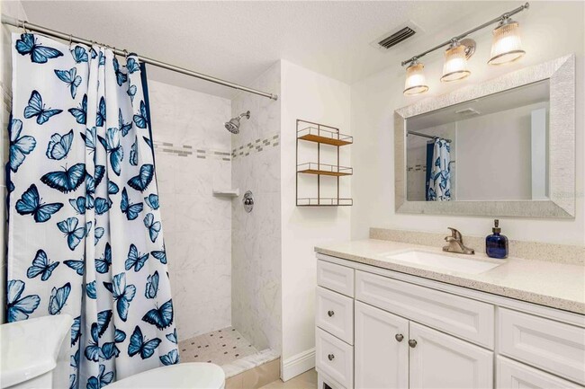 Building Photo - 1750 Belleair Forest Dr