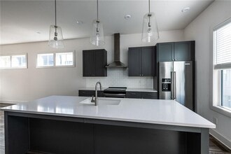 Building Photo - 903 Brees Ct