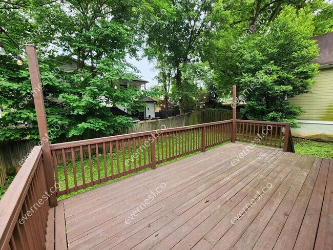 Building Photo - 219 Randolph St NE