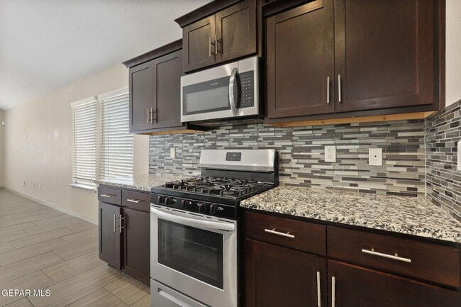 Building Photo - 14916 Tierra Coruna Ave