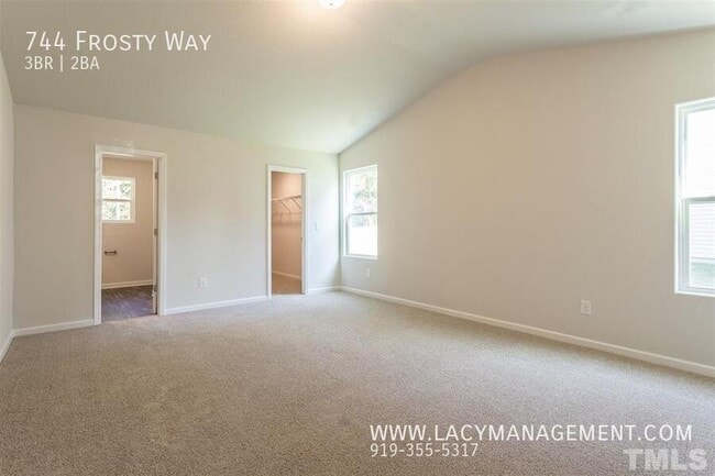 Building Photo - 744 Frosty Way