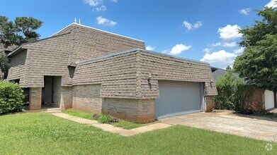 Building Photo - 7203 Edenborough Dr