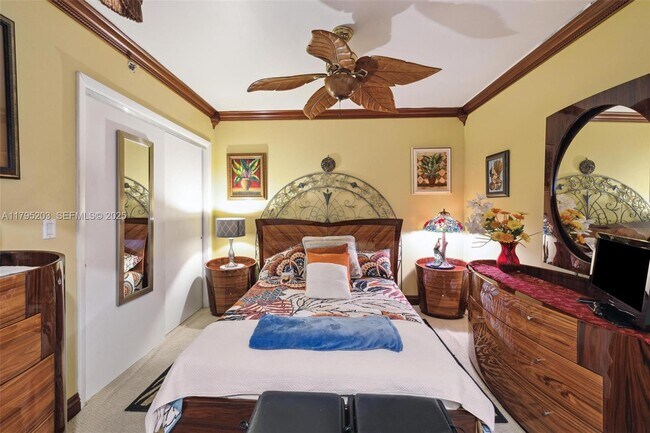 Building Photo - 1830 S Ocean Dr