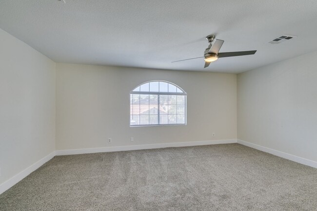 Building Photo - WHITNEY RANCH FRESHLY UPDATED 4 BEDROOM HOME WITH LARGE BACKYARD