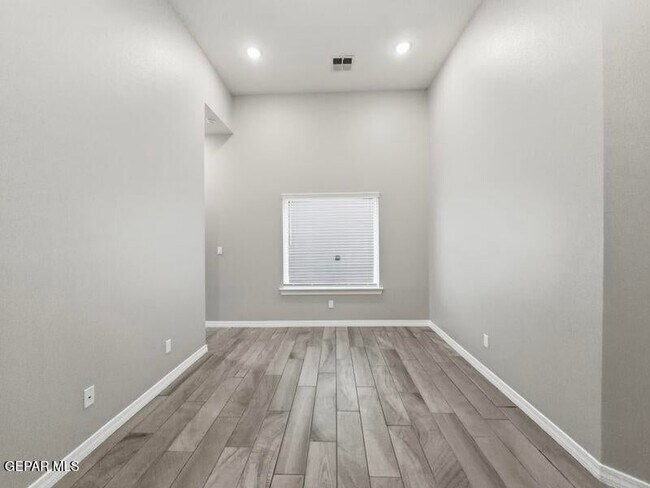 Building Photo - 11365 Hidalgo Dr