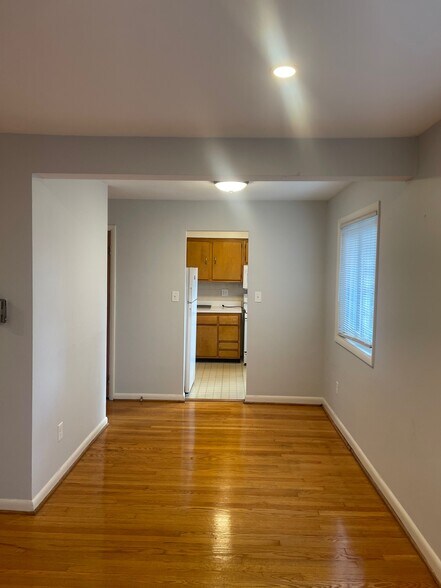 Building Photo - 4316 N Carlin Springs Rd