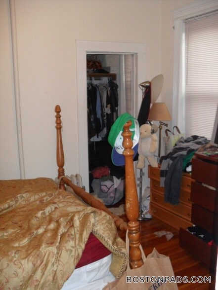 Building Photo - 1412 Commonwealth Ave