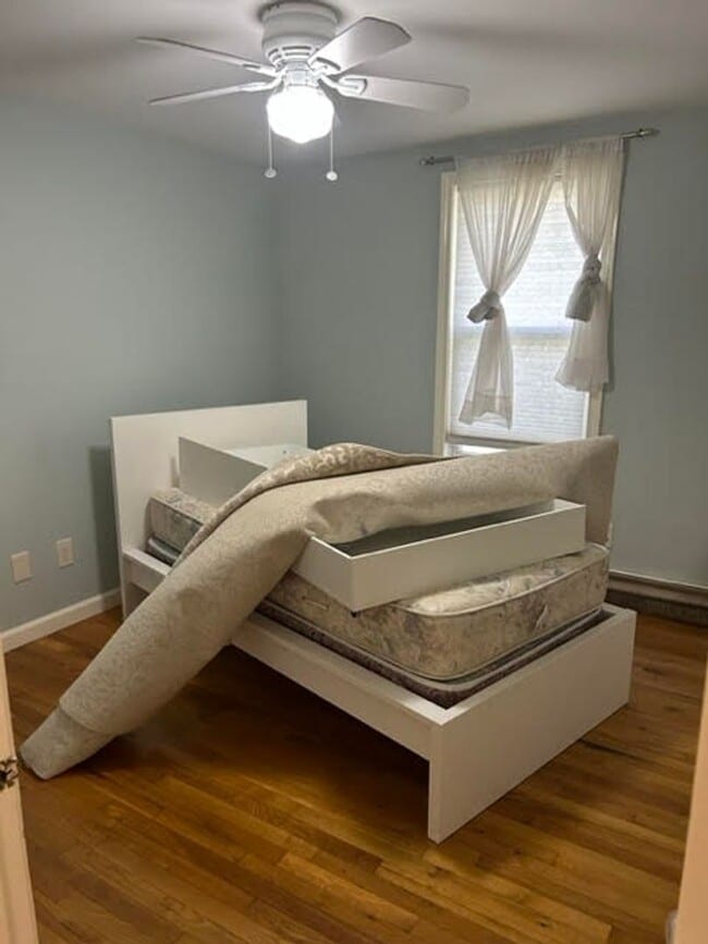 Building Photo - South Dennis Year Round 3 Bedroom House