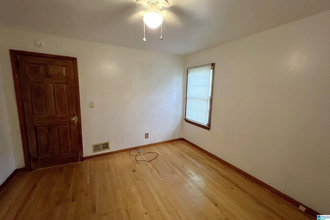 Building Photo - 117 Lawson Dr