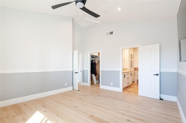 Building Photo - 1516 Pacific Coast Hwy