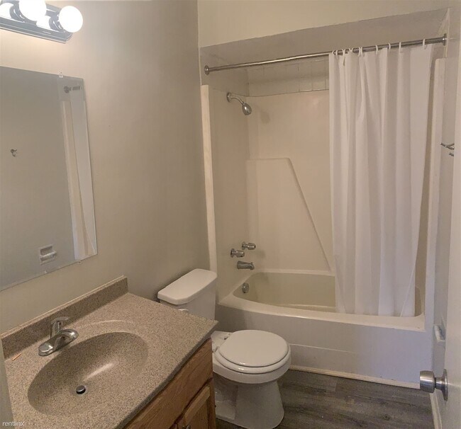 Building Photo - 5 br, 1 bath Duplex - 5227 Rich St