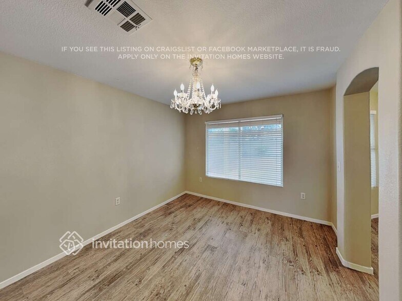 Building Photo - 2145 Sun Swept Way