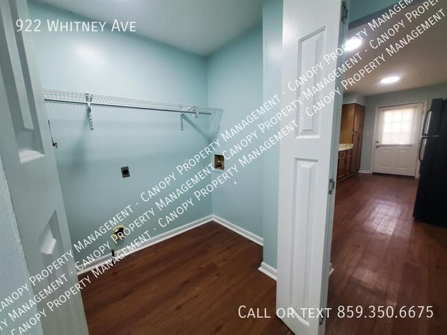 Building Photo - 922 Whitney Ave