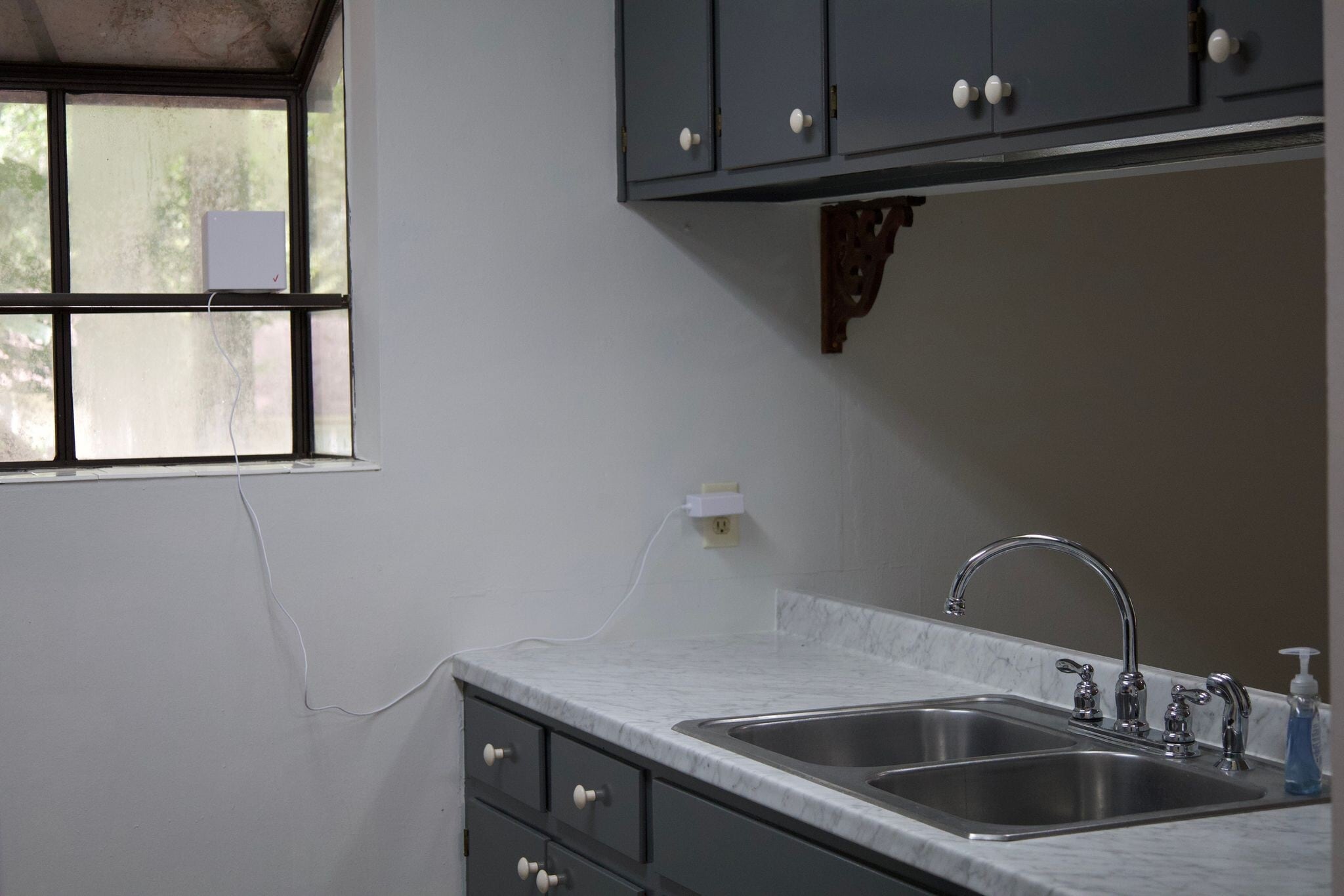 Kitchen cabinets - 171 Parkbrook Cir