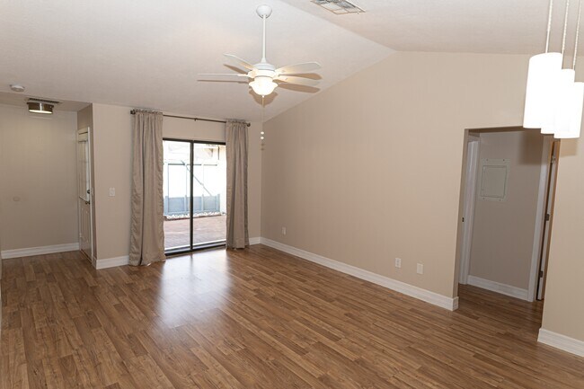 Building Photo - 13391 Broadhurst Loop