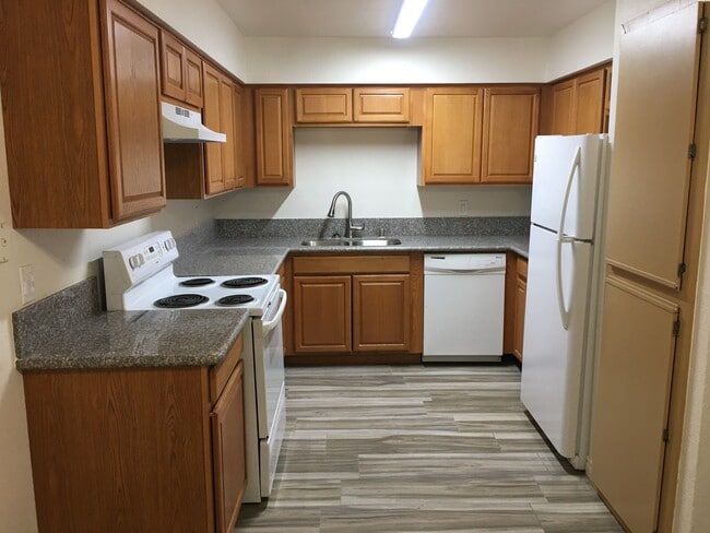 Building Photo - 3151 N Soaring Gulls Dr