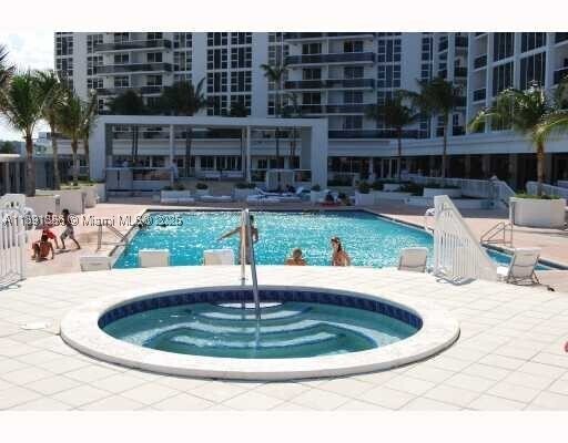 Building Photo - 10275 Collins Ave