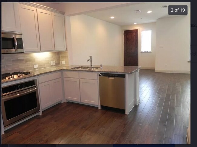 Building Photo - 7304 Mitchell Dr