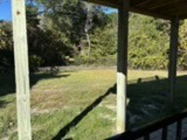 Building Photo - Beautiful home in Emerald Isle.