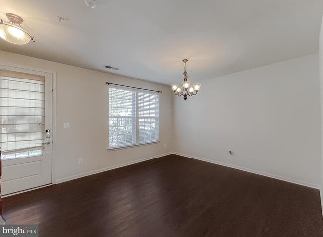Building Photo - 44509 Gray Wolf St