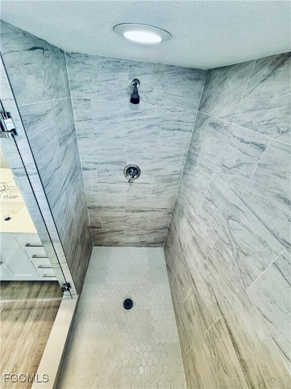 Building Photo - 1320 SE 6th Ave