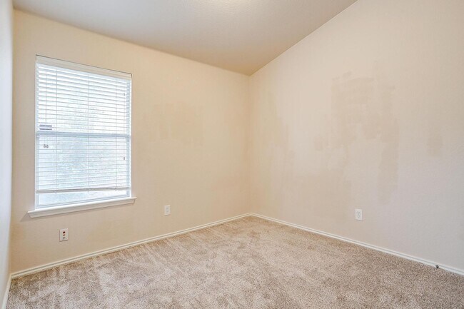 Building Photo - Amazing 3 Bed 2 Bath Rental in Alexandra Meadows- Eagle Mountain ISD- 76131