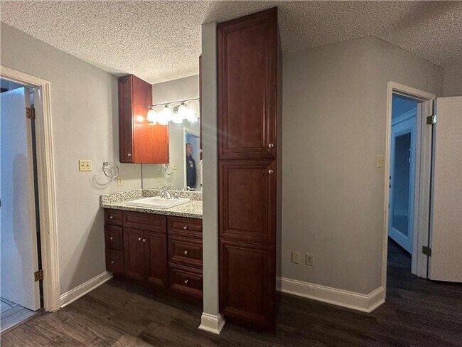 Building Photo - 177 Avant Garde Cir