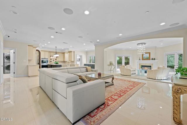 Building Photo - 3263 New York Dr