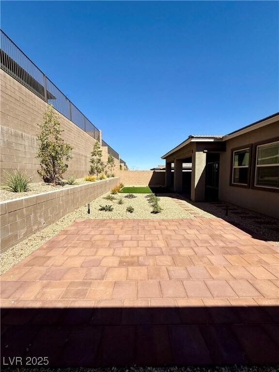 Building Photo - 981 Woodburn Ln