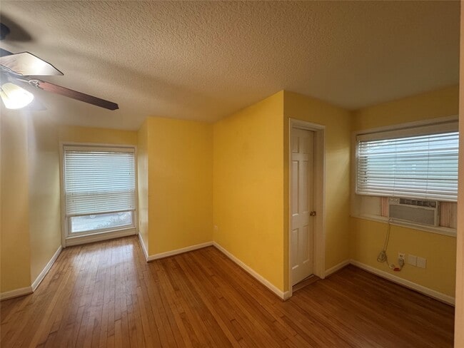 Building Photo - 4387 Harvest Ln
