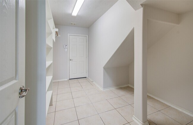 Building Photo - 15103 Petal Rose Ct