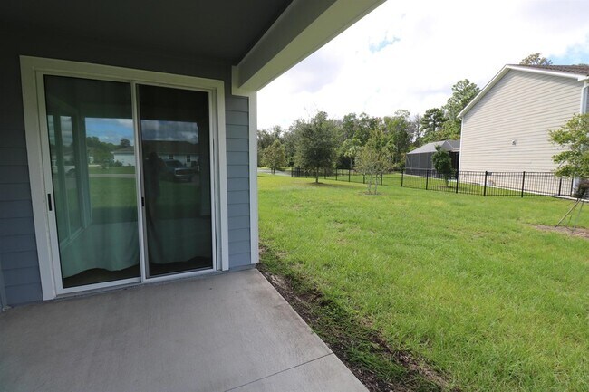 Building Photo - 667 La Mancha Dr