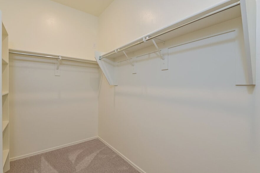 Building Photo - 11208 S Weismann Dr