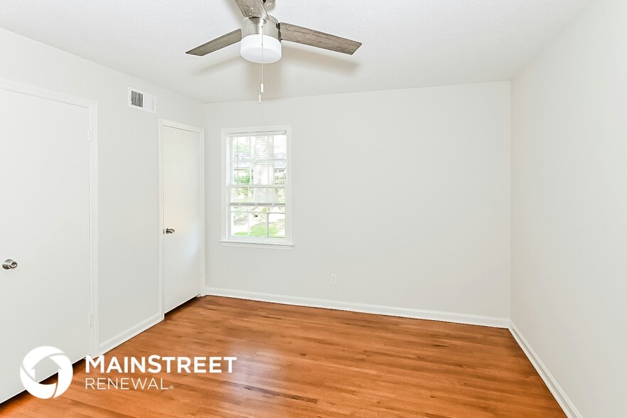 Building Photo - 3069 Basswood St