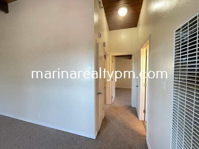 Building Photo - 173 Maher Ct