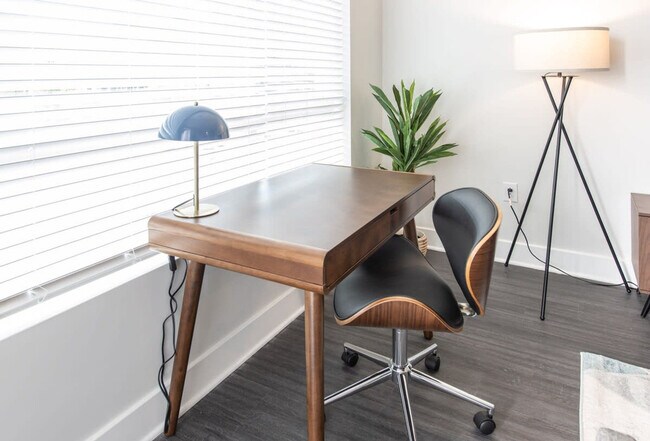 Building Photo - 228 Pike St